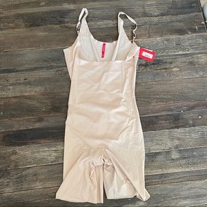 SPANX Open-bust midthigh bodysuit